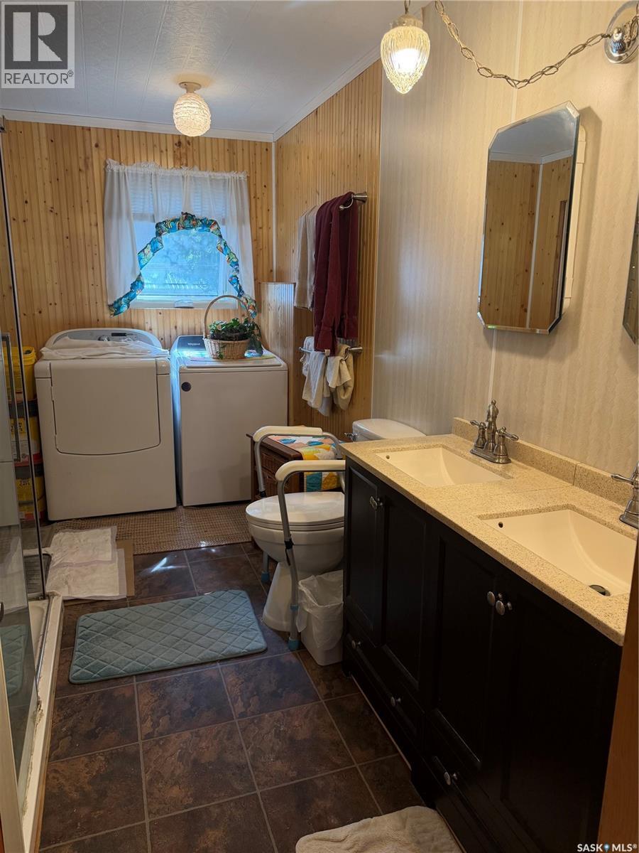 205 Pipestone Avenue Property Photo 14