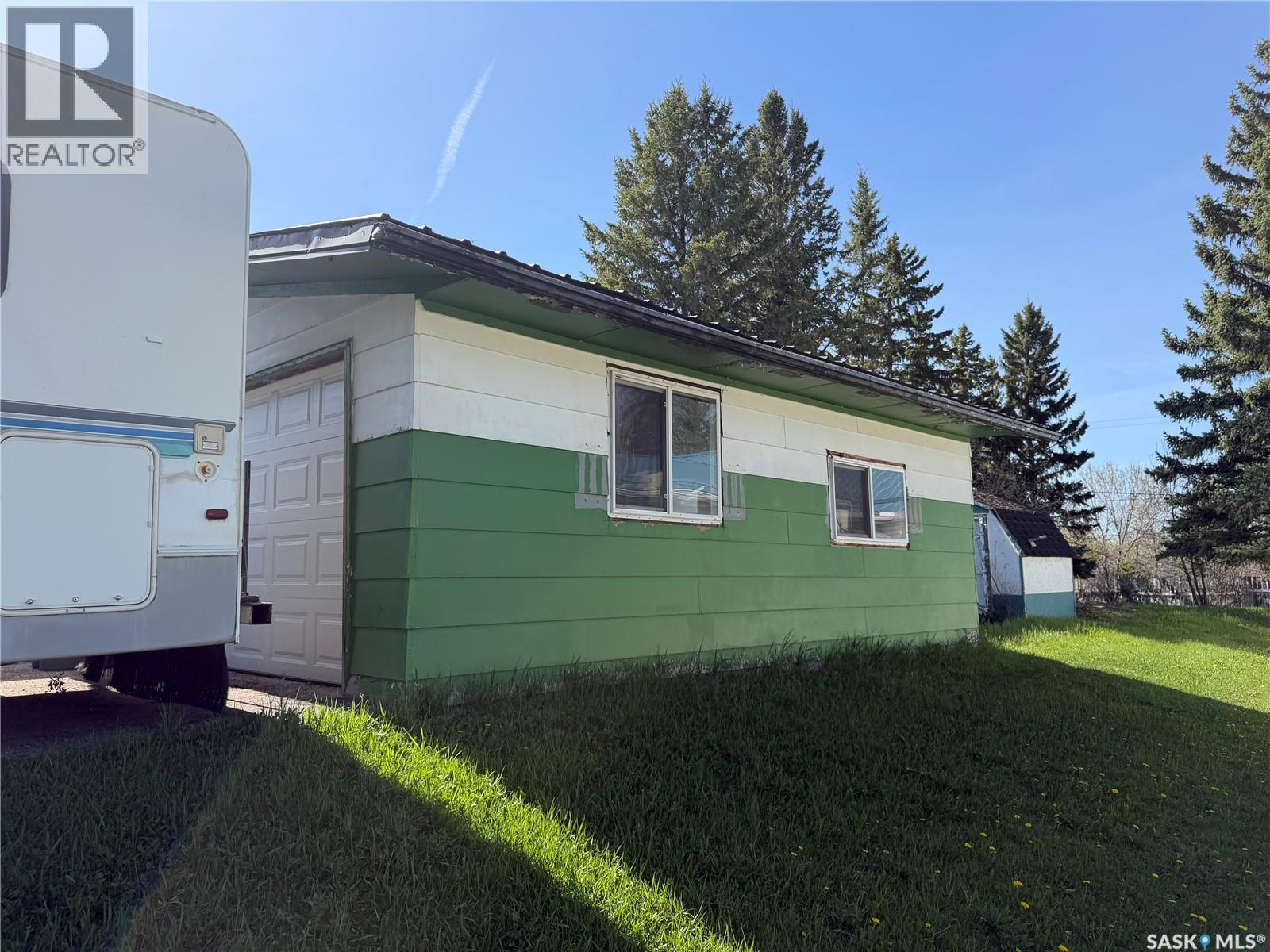 205 Pipestone Avenue Property Photo 26