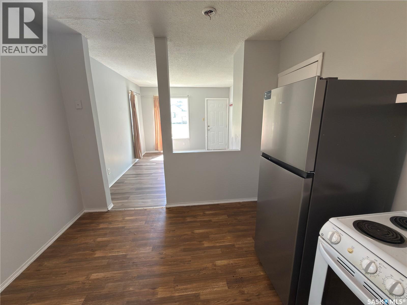844 13th Street W Property Photo 5