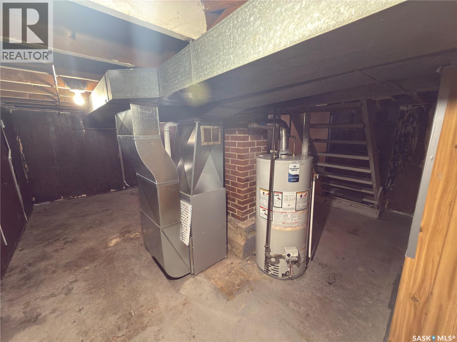 844 13th Street W Property Photo 17