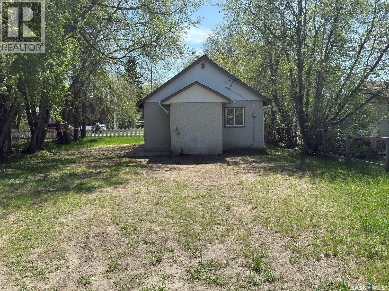 844 13th Street W Property Photo 18