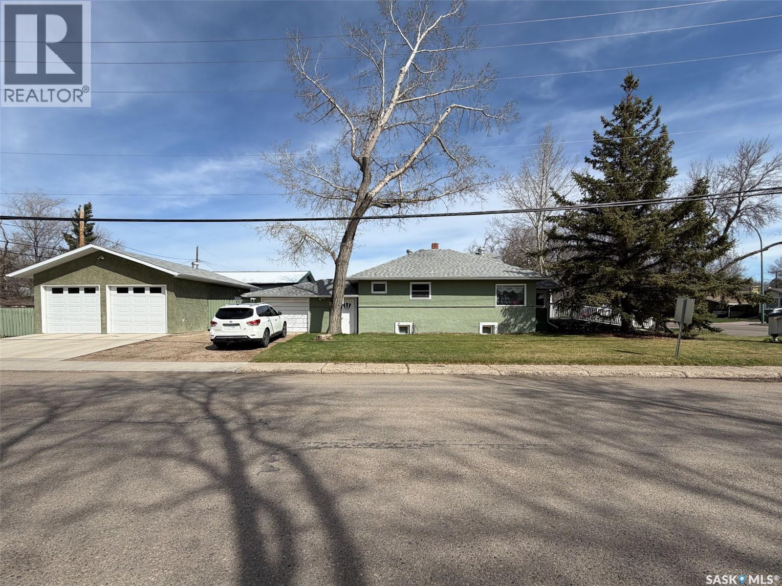 505 Centre Street Property Photo 1