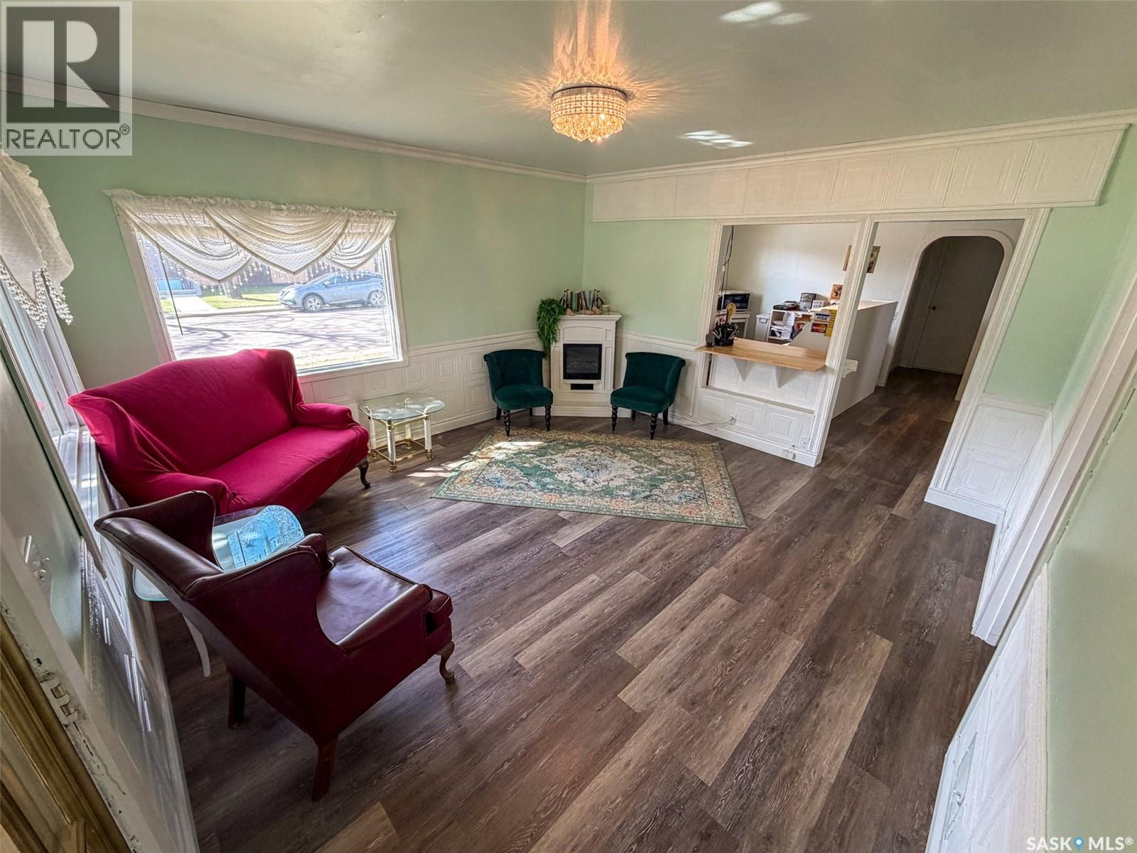 505 Centre Street Property Photo 7