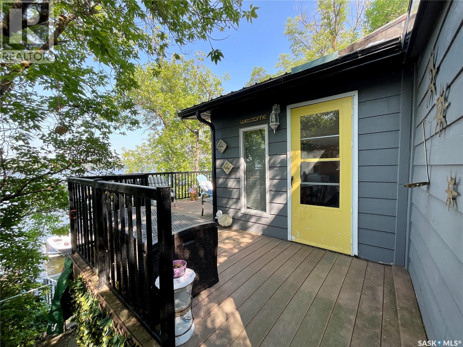 211 Osment Avenue Property Photo 1