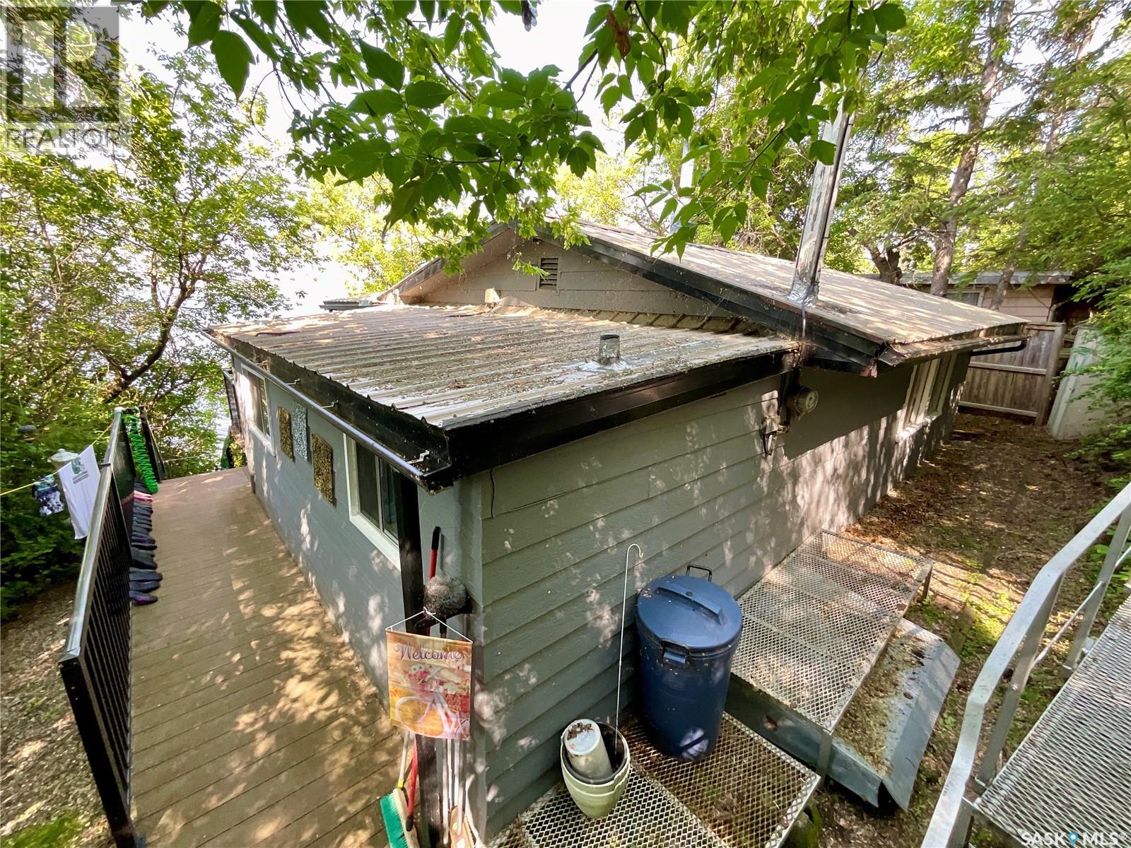 211 Osment Avenue Property Photo 2