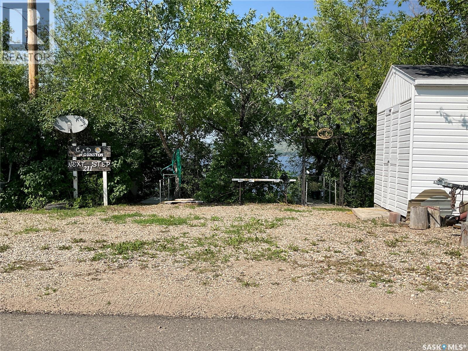 211 Osment Avenue Property Photo 3