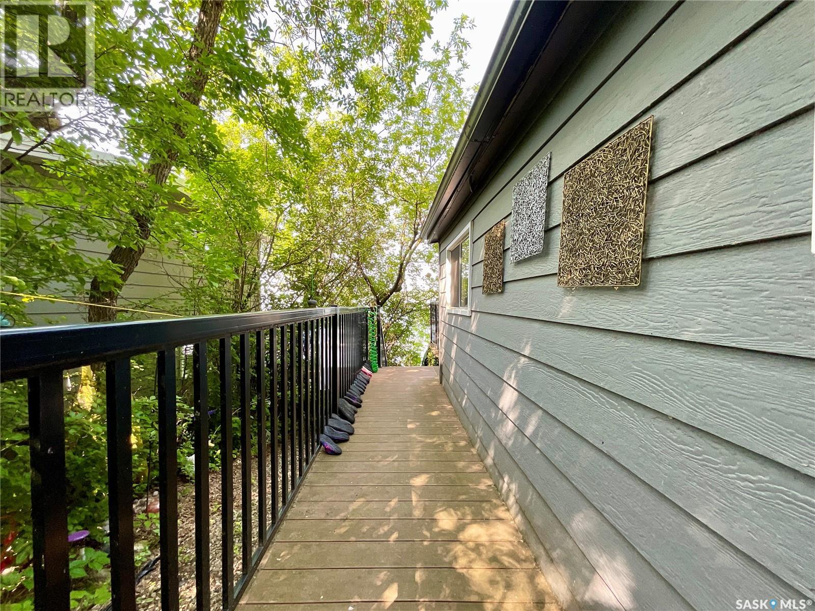 211 Osment Avenue Property Photo 4