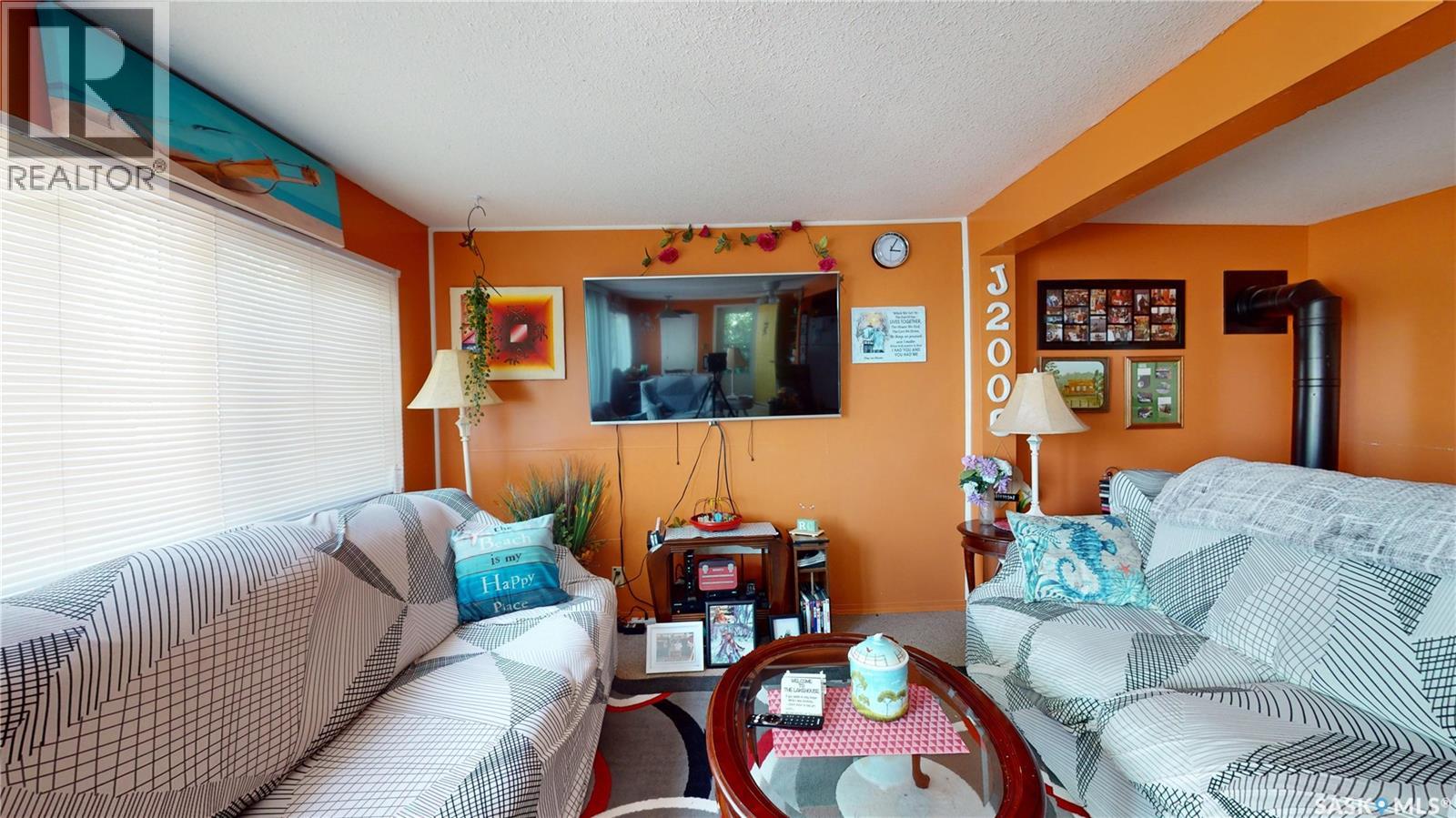 211 Osment Avenue Property Photo 8