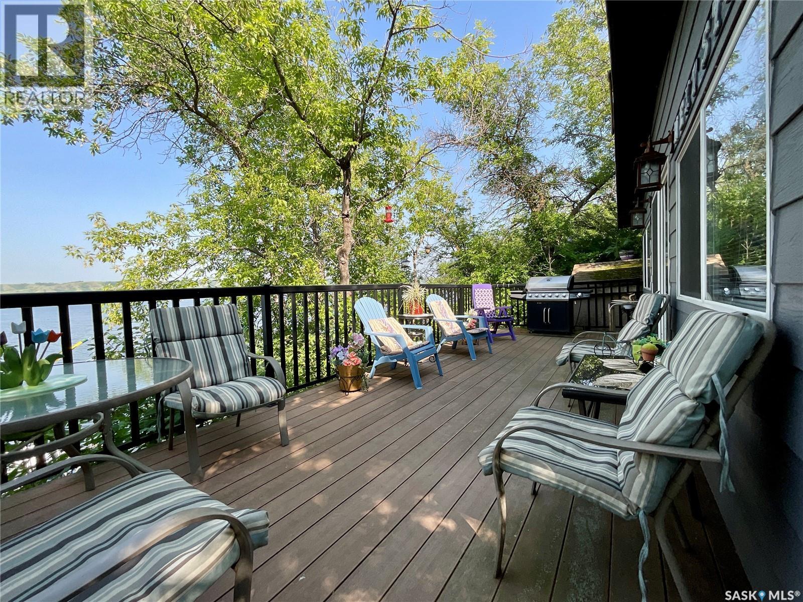 211 Osment Avenue Property Photo 25