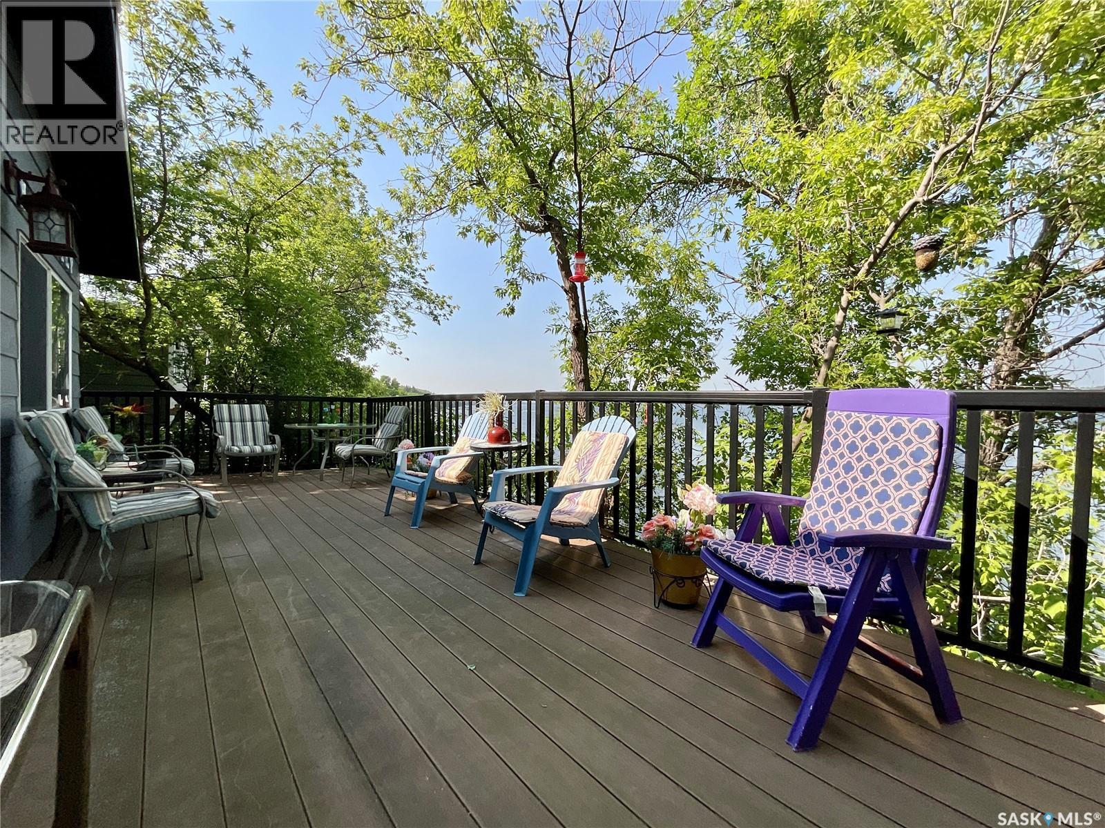 211 Osment Avenue Property Photo 27