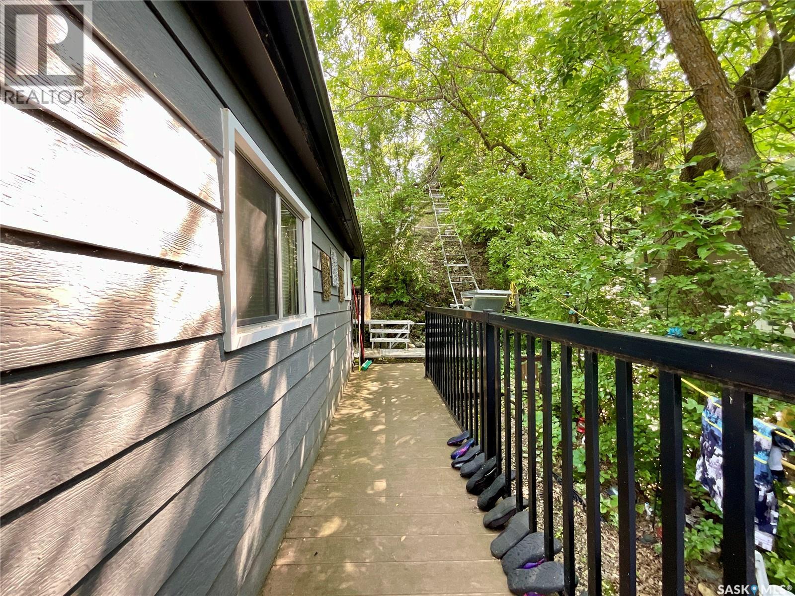 211 Osment Avenue Property Photo 28