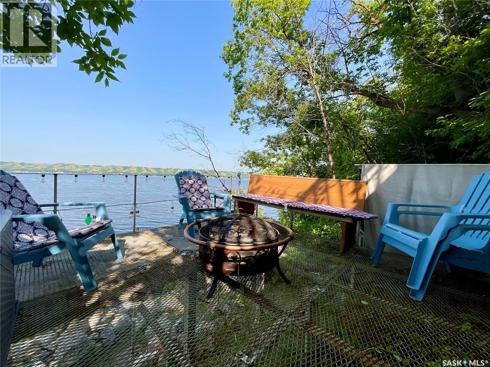 211 Osment Avenue Property Photo 33