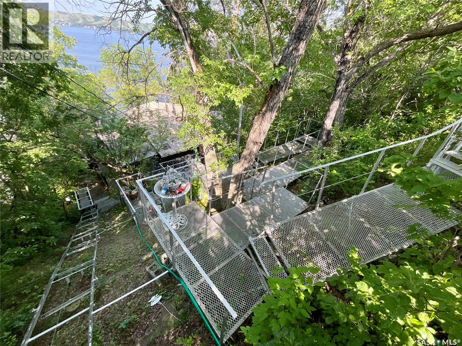 211 Osment Avenue Property Photo 40