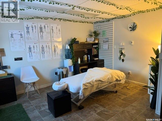 211 Main Street N Property Photo 18