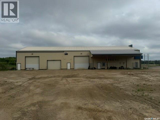 211 Main Street N Property Photo 44