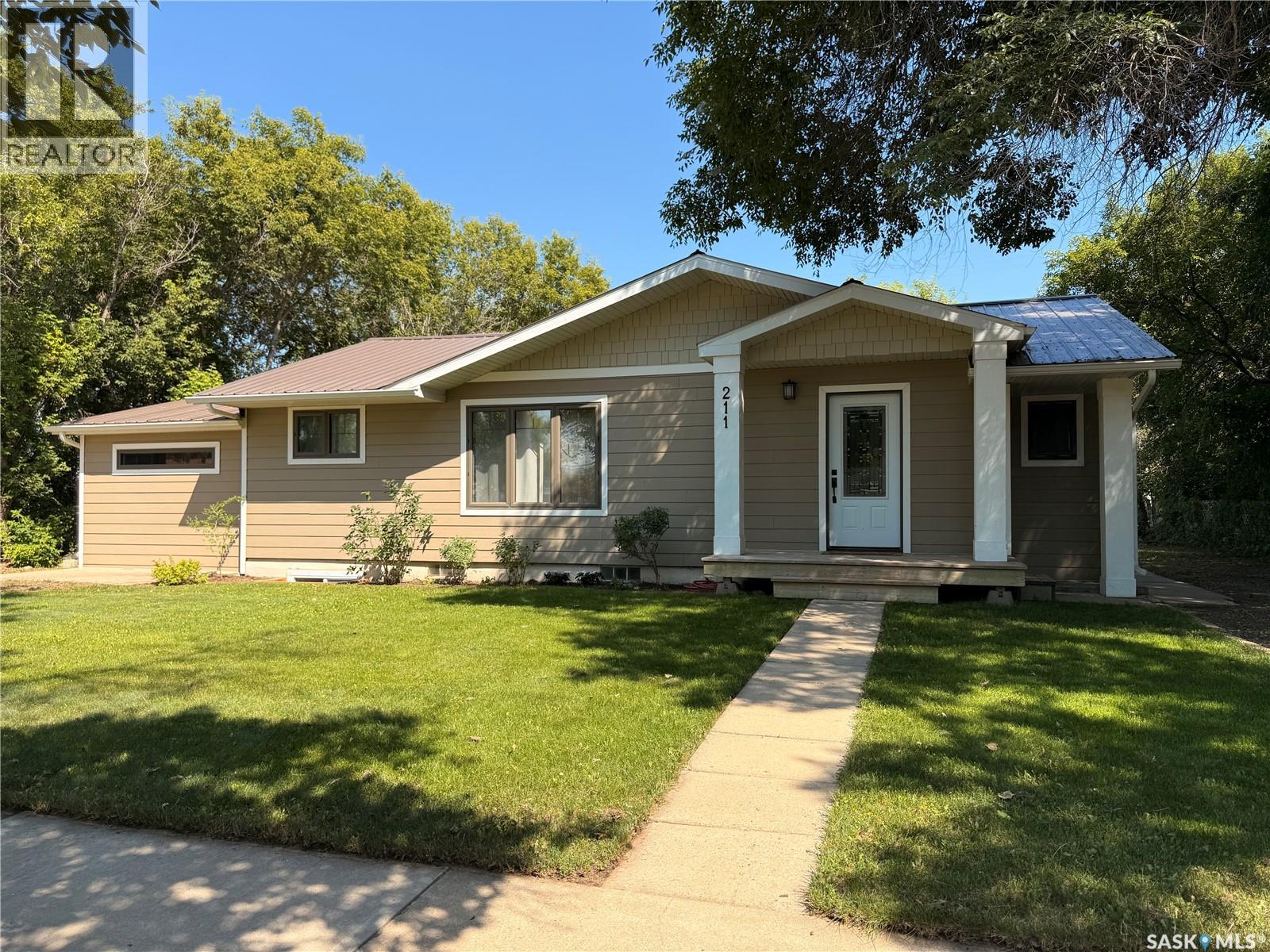 211 Pangman Street Property Photo 1