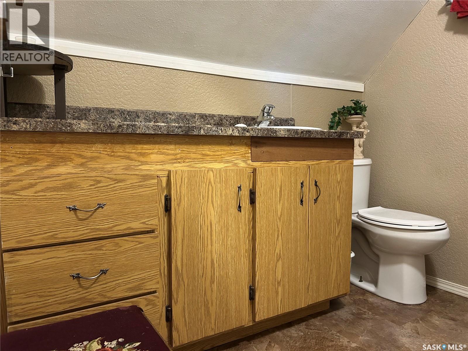 301 Tavistock Avenue Property Photo 18