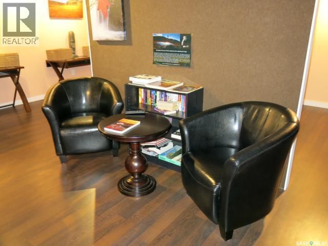 1 1st Avenue N Property Photo 8