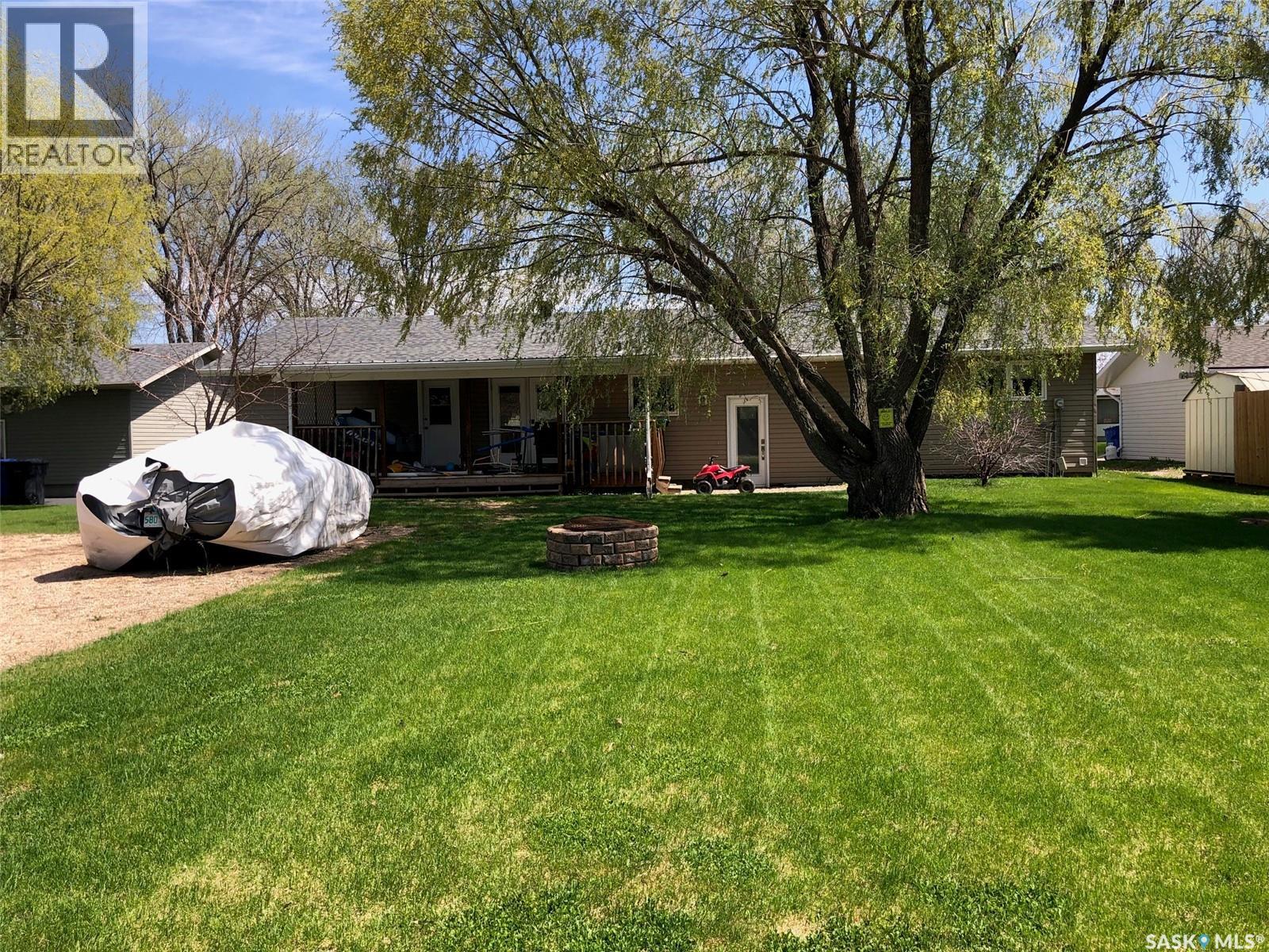 727 4th Street Property Photo 5