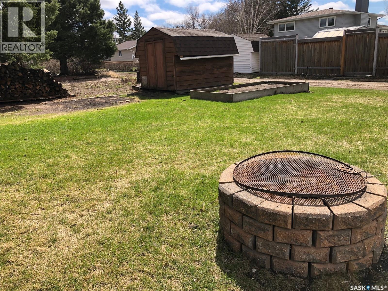 727 4th Street Property Photo 10