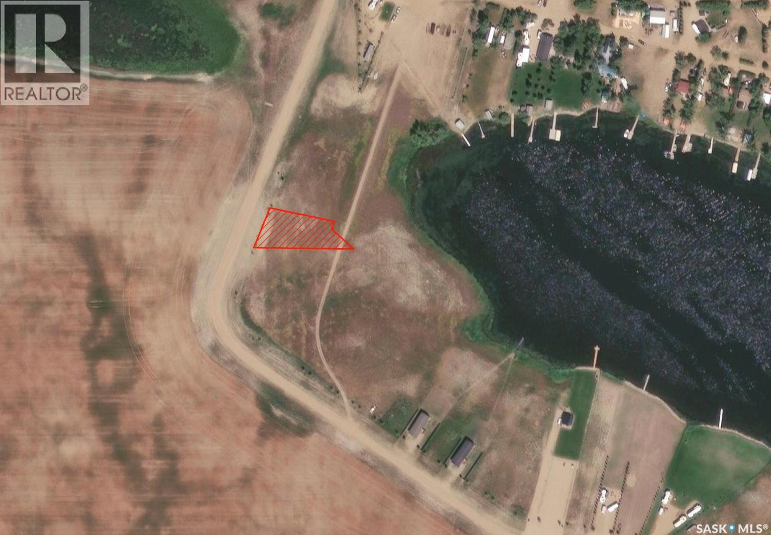 2 Lakeshore Drive Property Photo 1