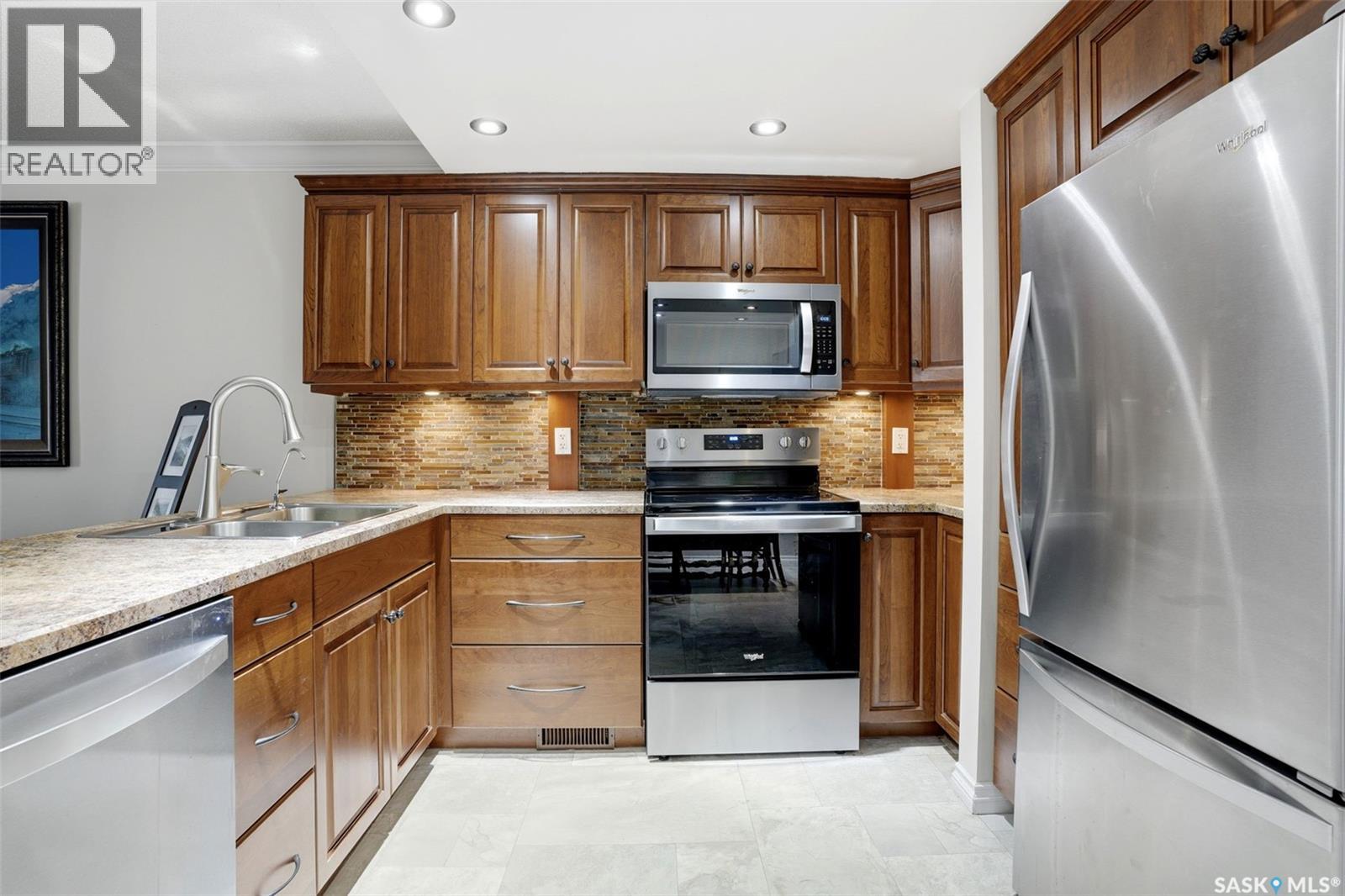 2231 Mcintyre Street Property Photo 10