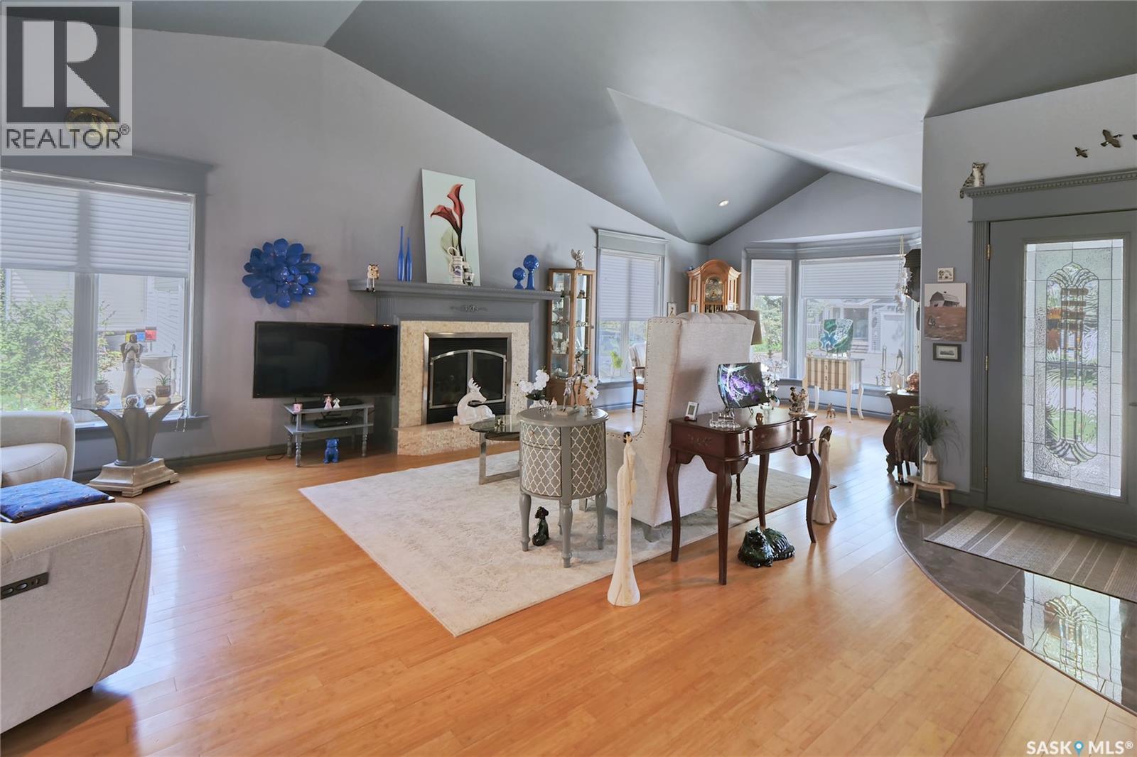 105 Sargent Crescent Property Photo 4