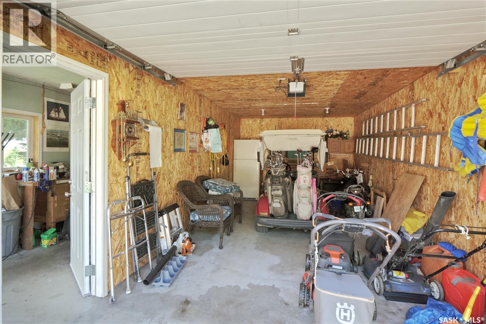 105 Sargent Crescent Property Photo 34
