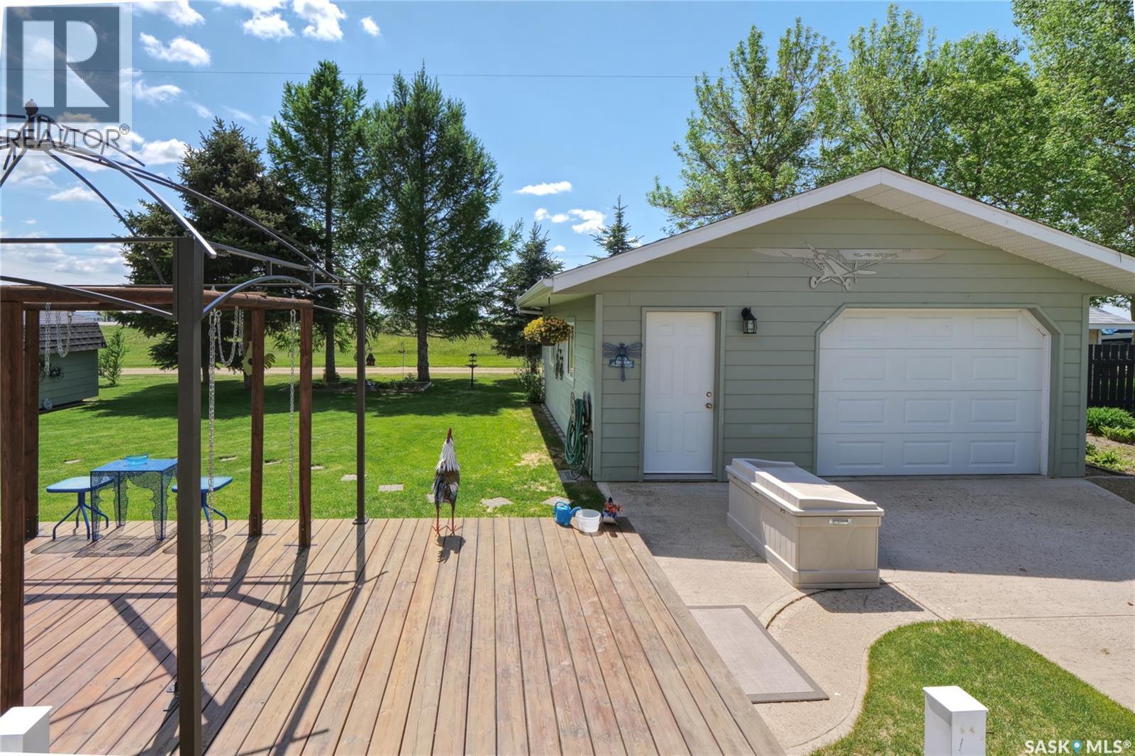 105 Sargent Crescent Property Photo 40