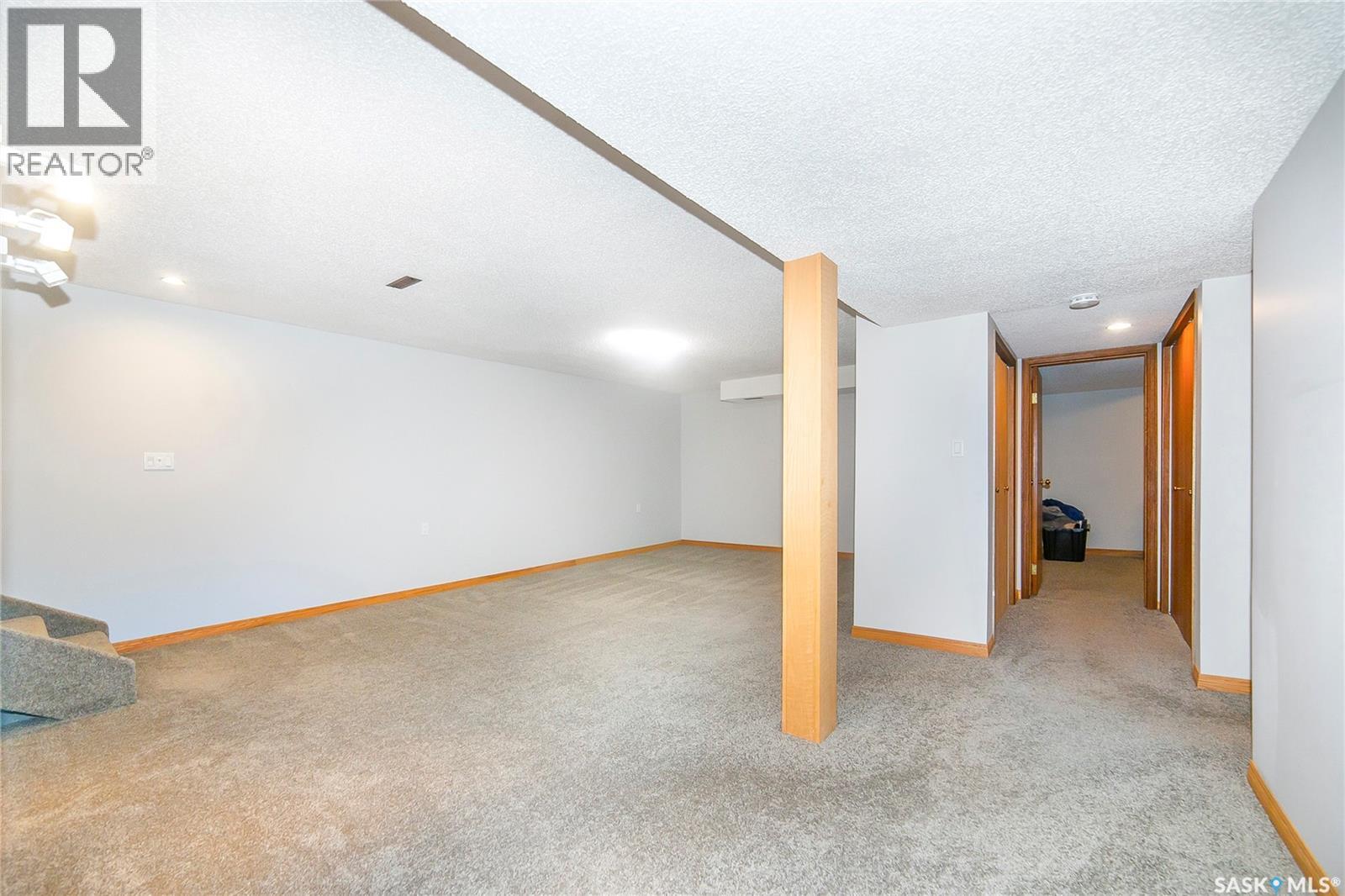 8 3415 Calder Crescent Property Photo 41