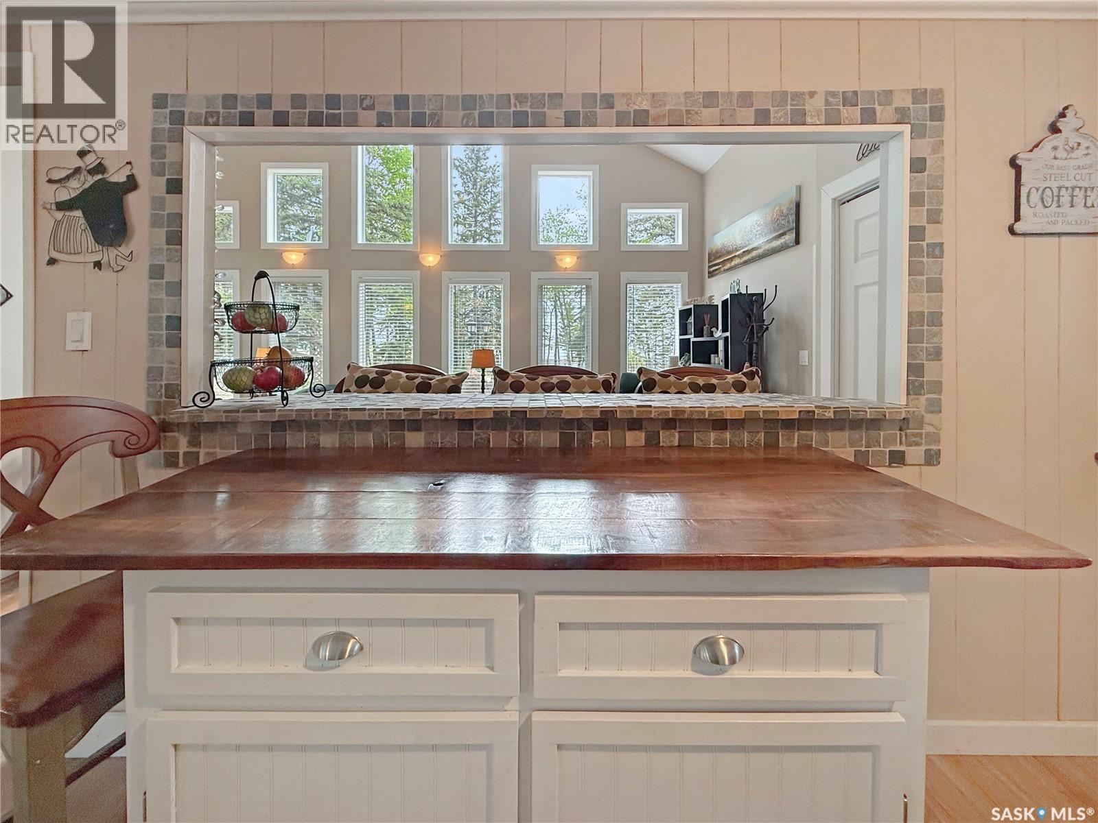 110 Lakeshore Drive Property Photo 15