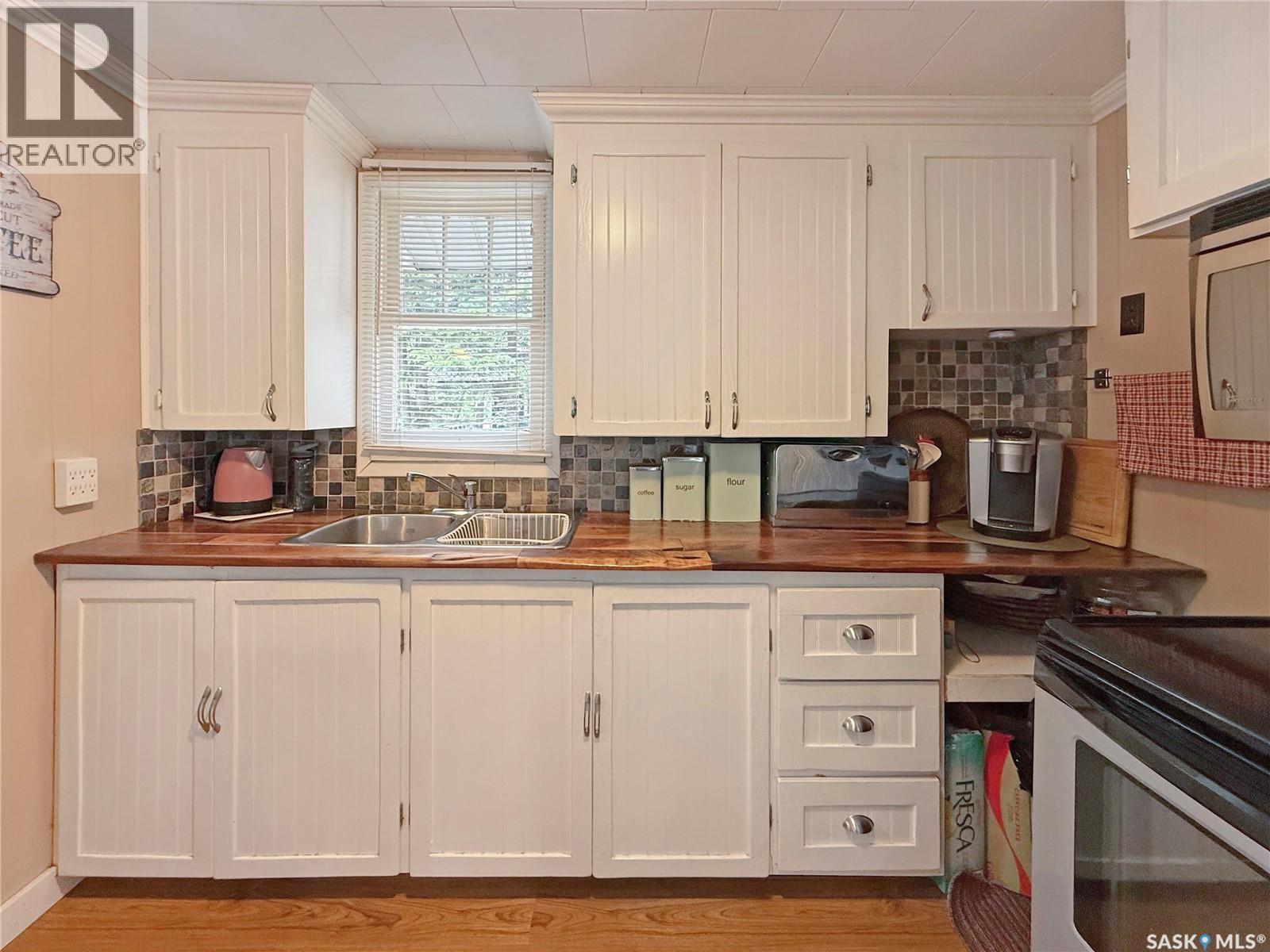 110 Lakeshore Drive Property Photo 17