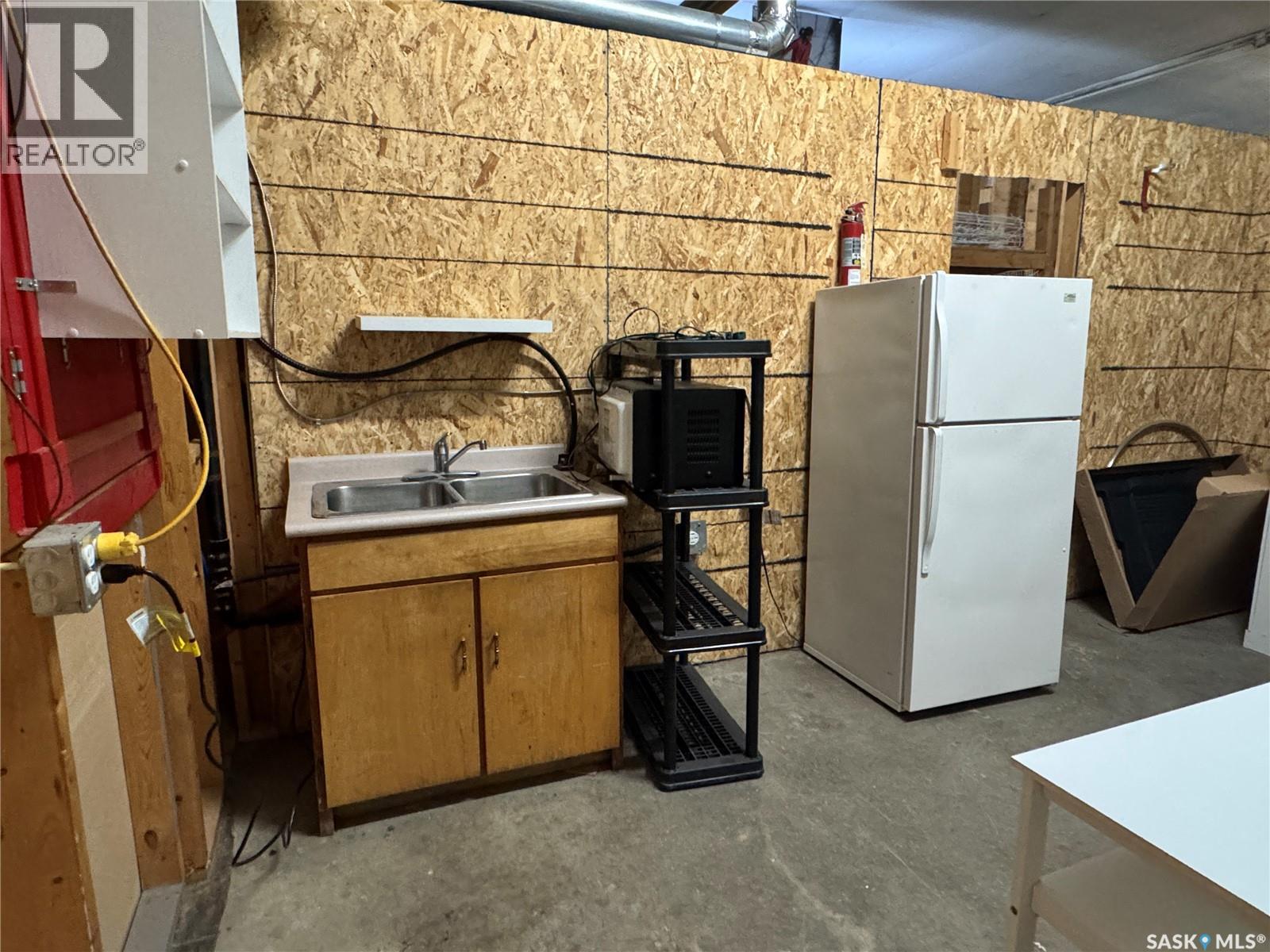 318 Husky Avenue Property Photo 8
