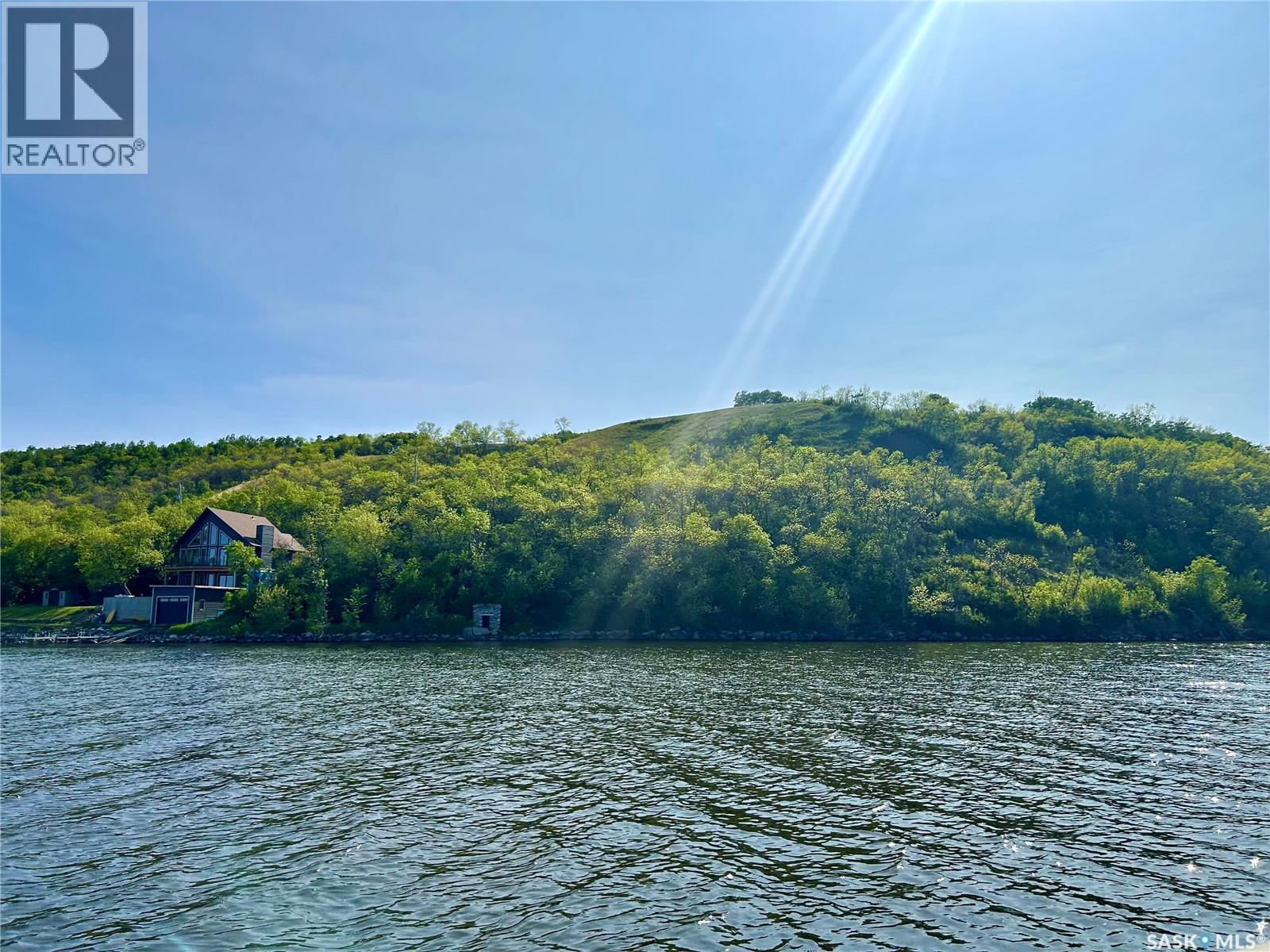 15 Villa Maria Property Photo 2