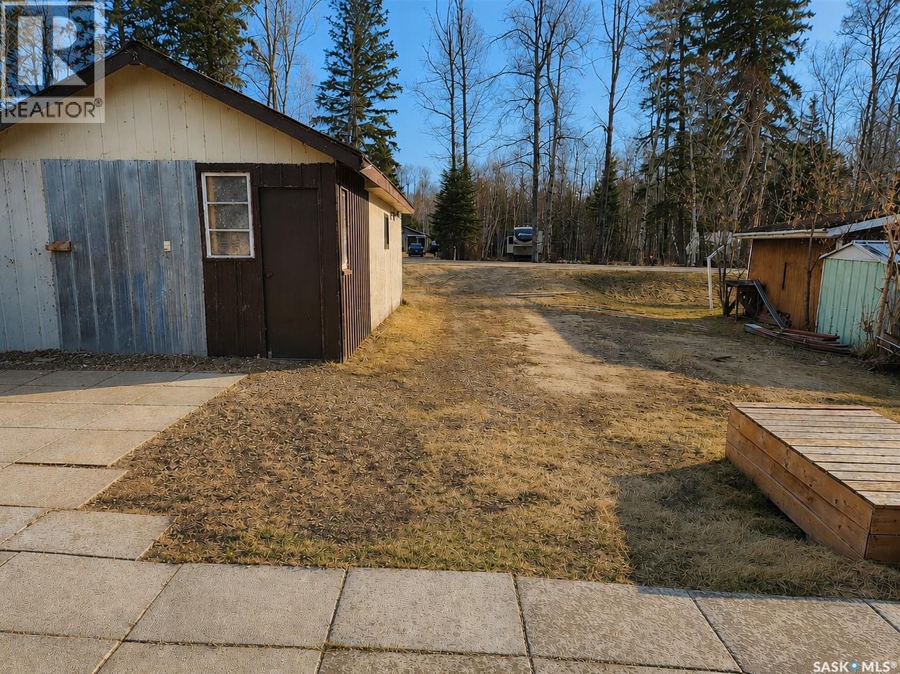 267 Lakeshore Drive Property Photo 6