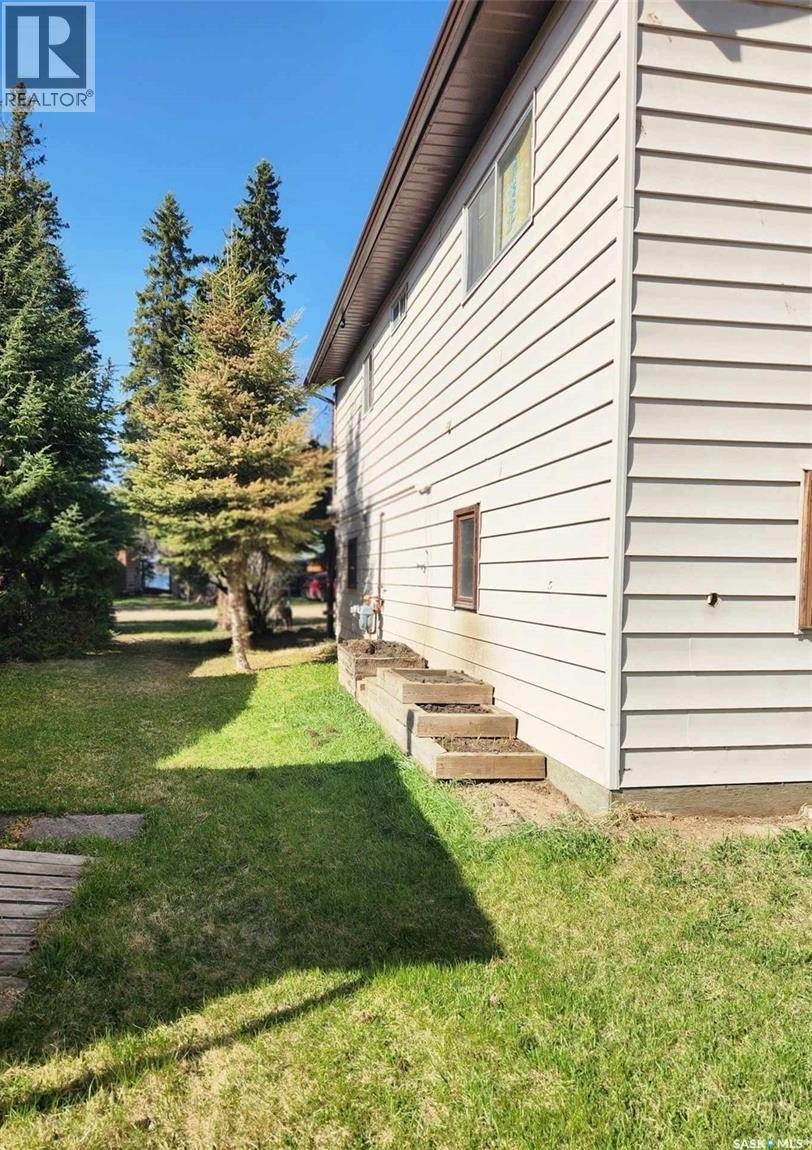 267 Lakeshore Drive Property Photo 8
