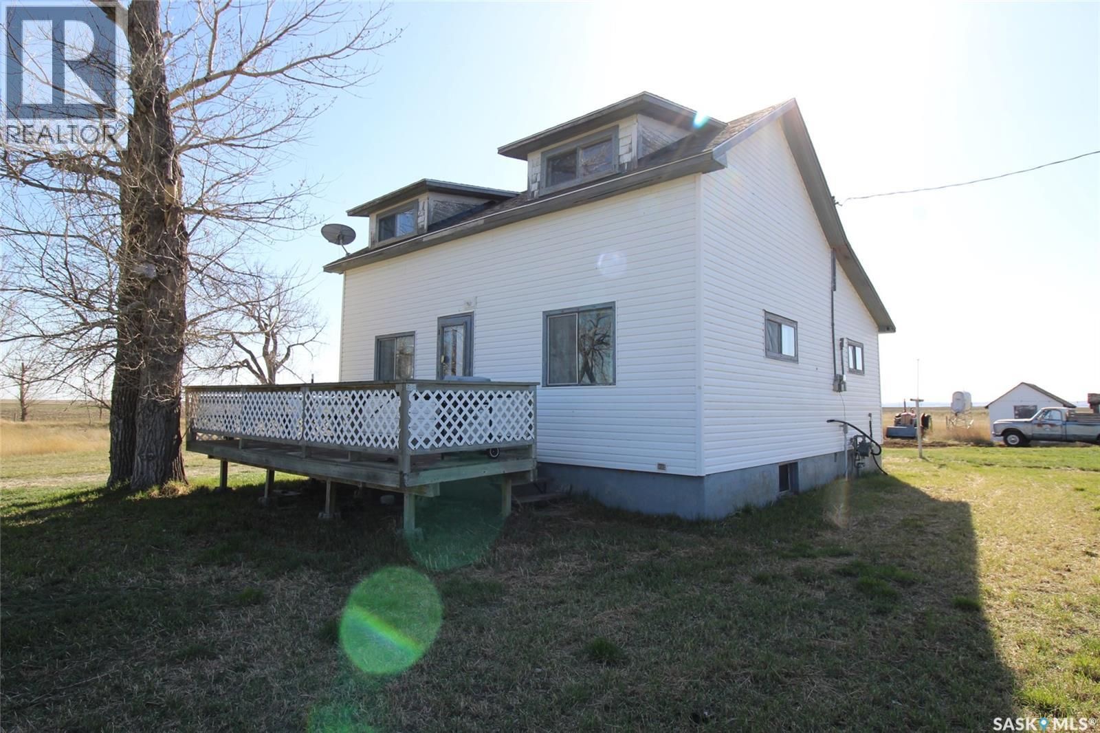 710 Railway Avenue Photo de la propriété 1