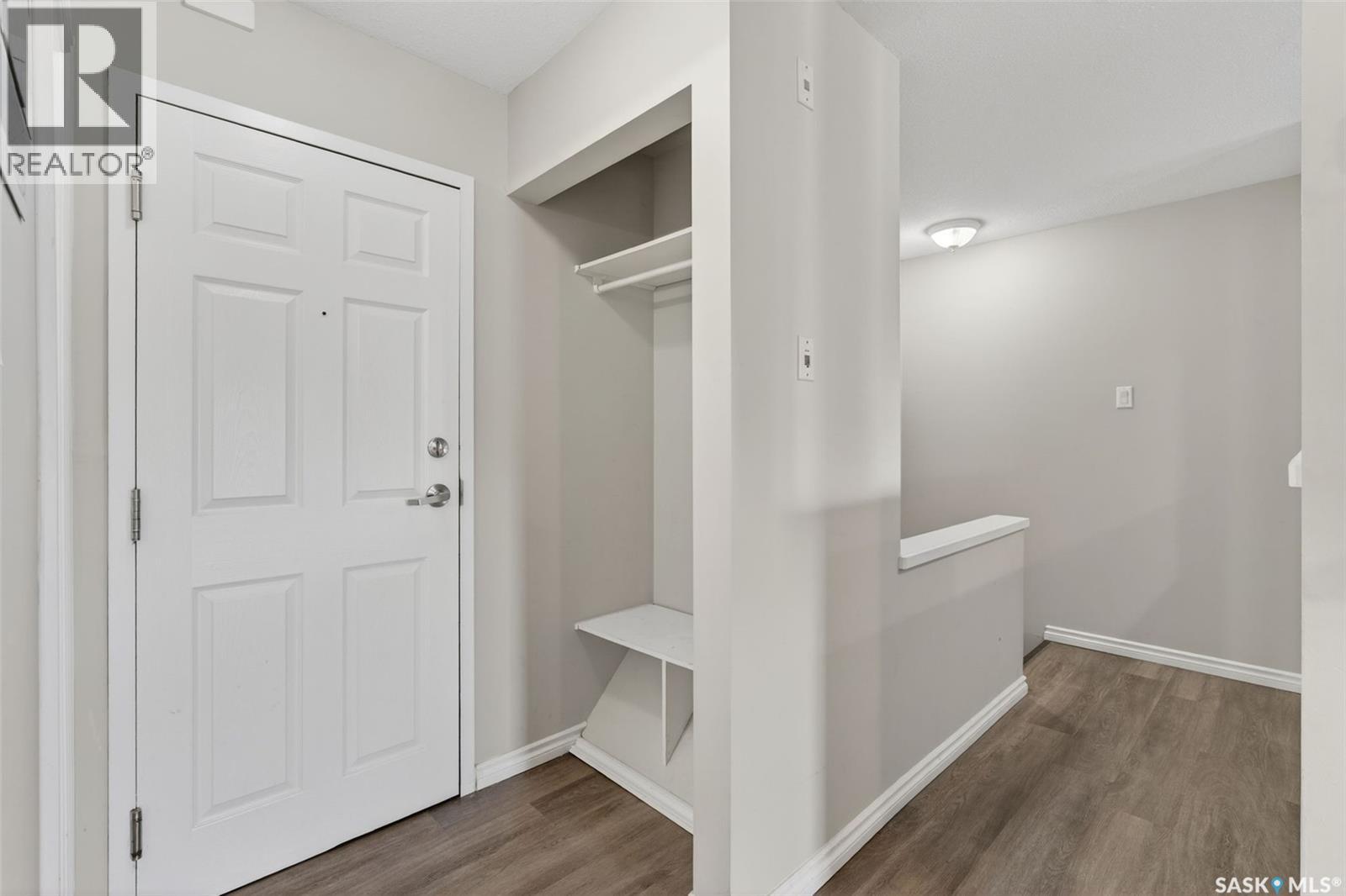 109 515 28th Street E Property Photo 4