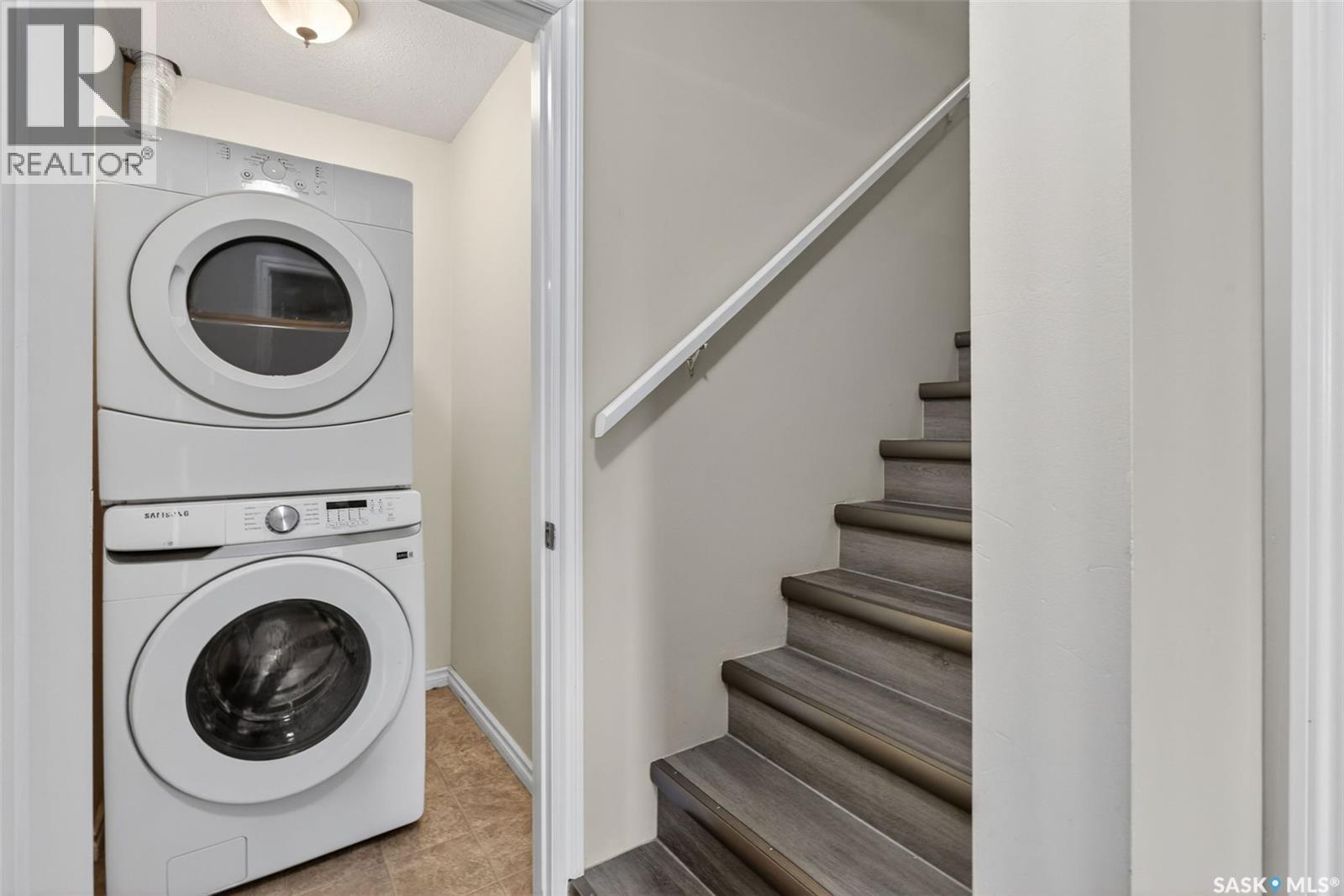 109 515 28th Street E Property Photo 19