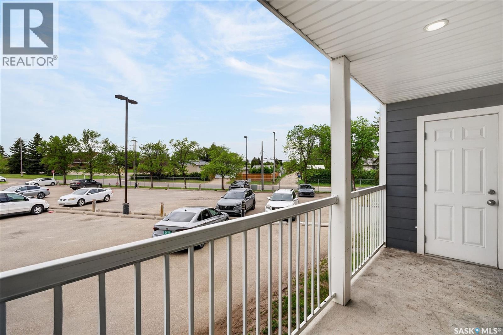 109 515 28th Street E Property Photo 26