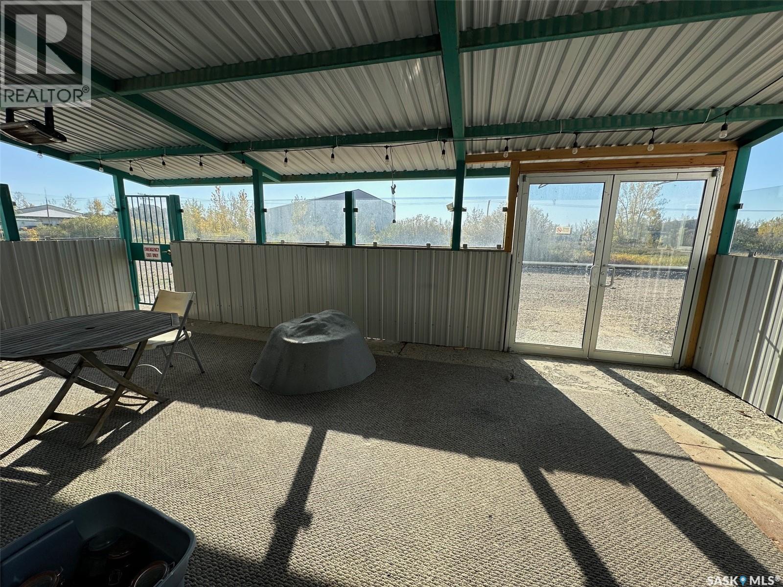 5 109 Industrial Drive Property Photo 9