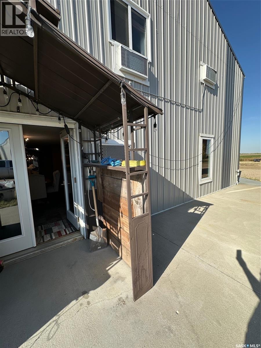 5 109 Industrial Drive Property Photo 18