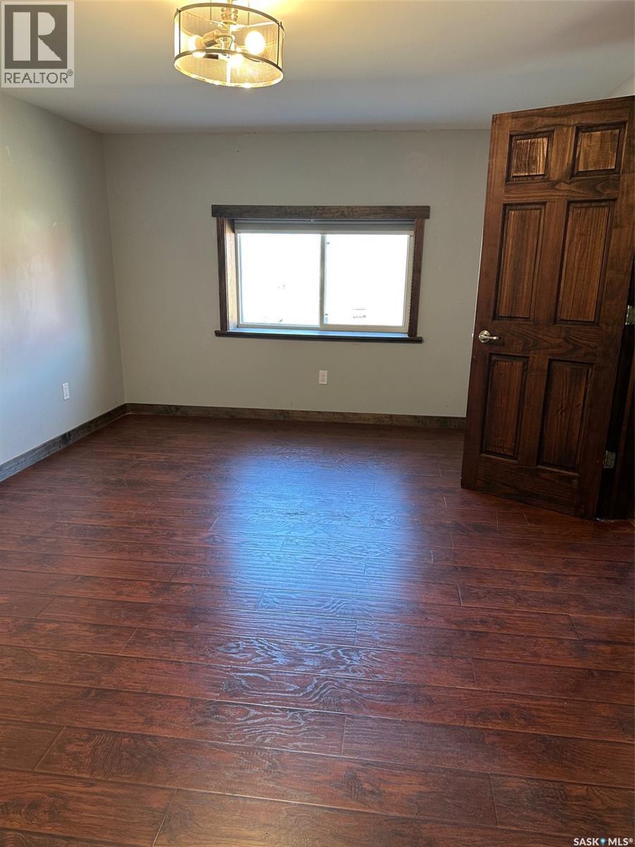 5 109 Industrial Drive Property Photo 25