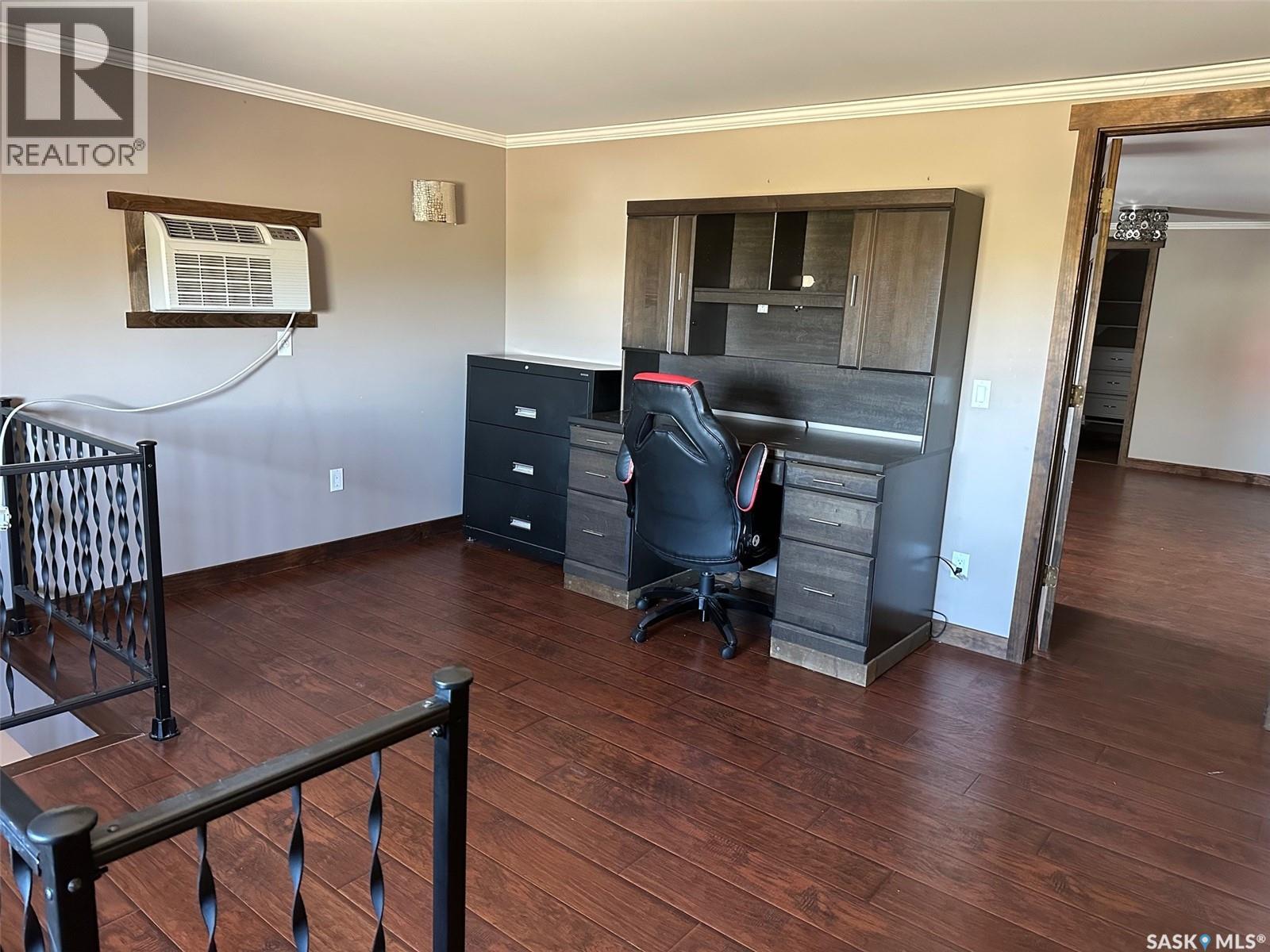 5 109 Industrial Drive Property Photo 26