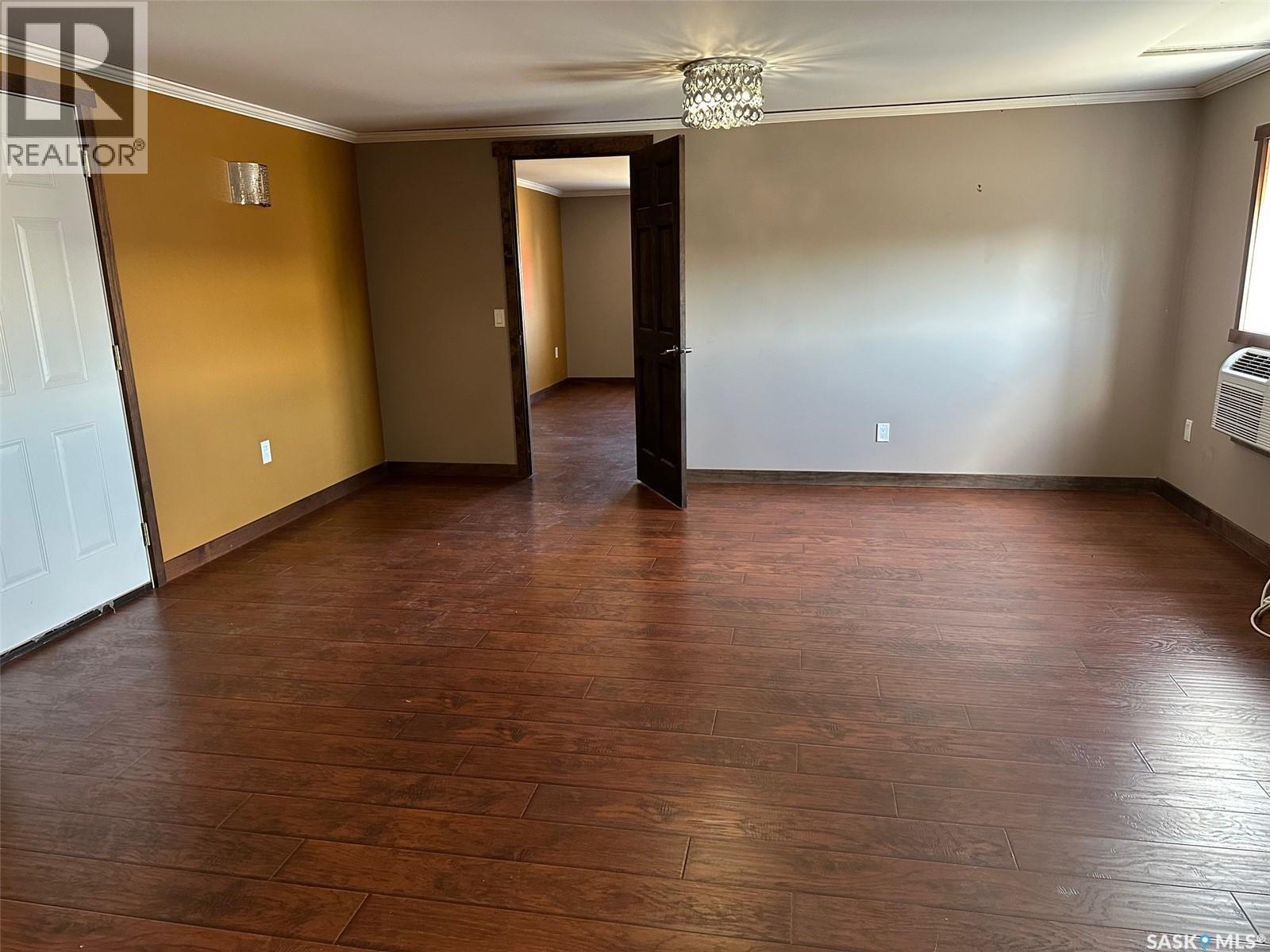 5 109 Industrial Drive Property Photo 32