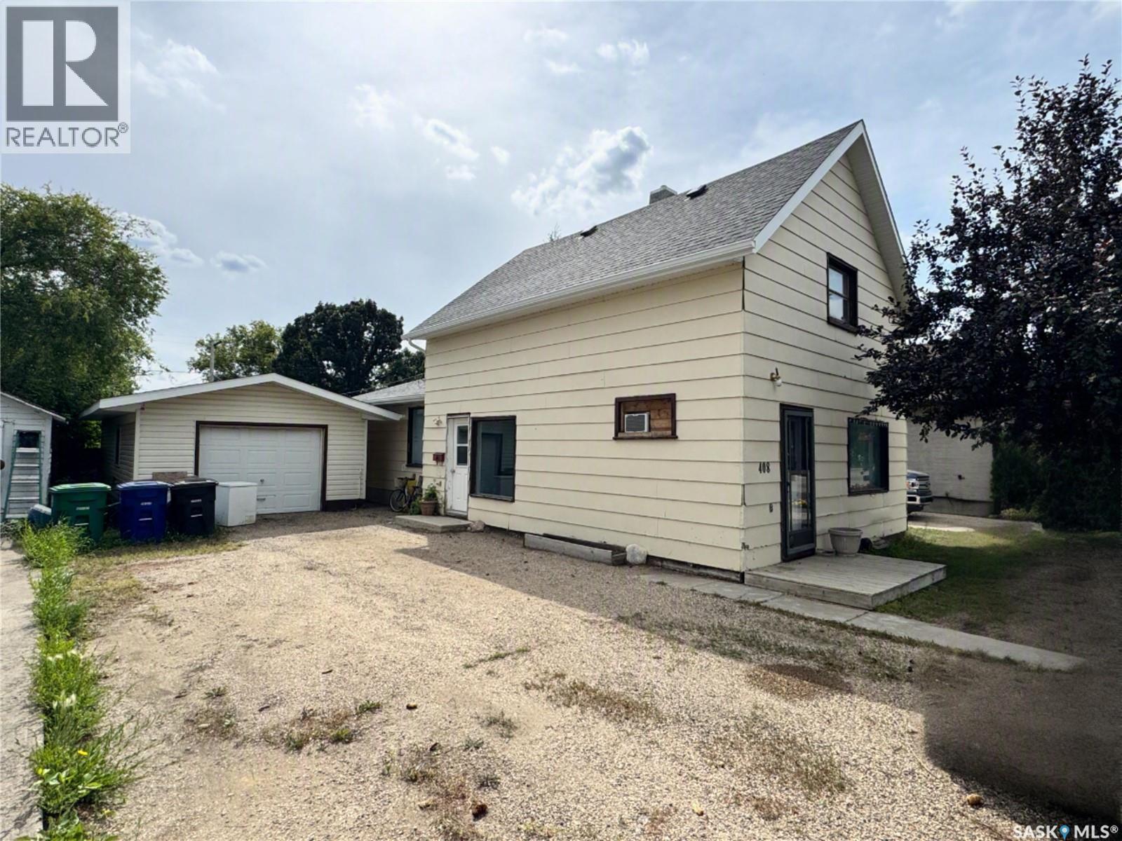 408 4th Avenue E Property Photo 1