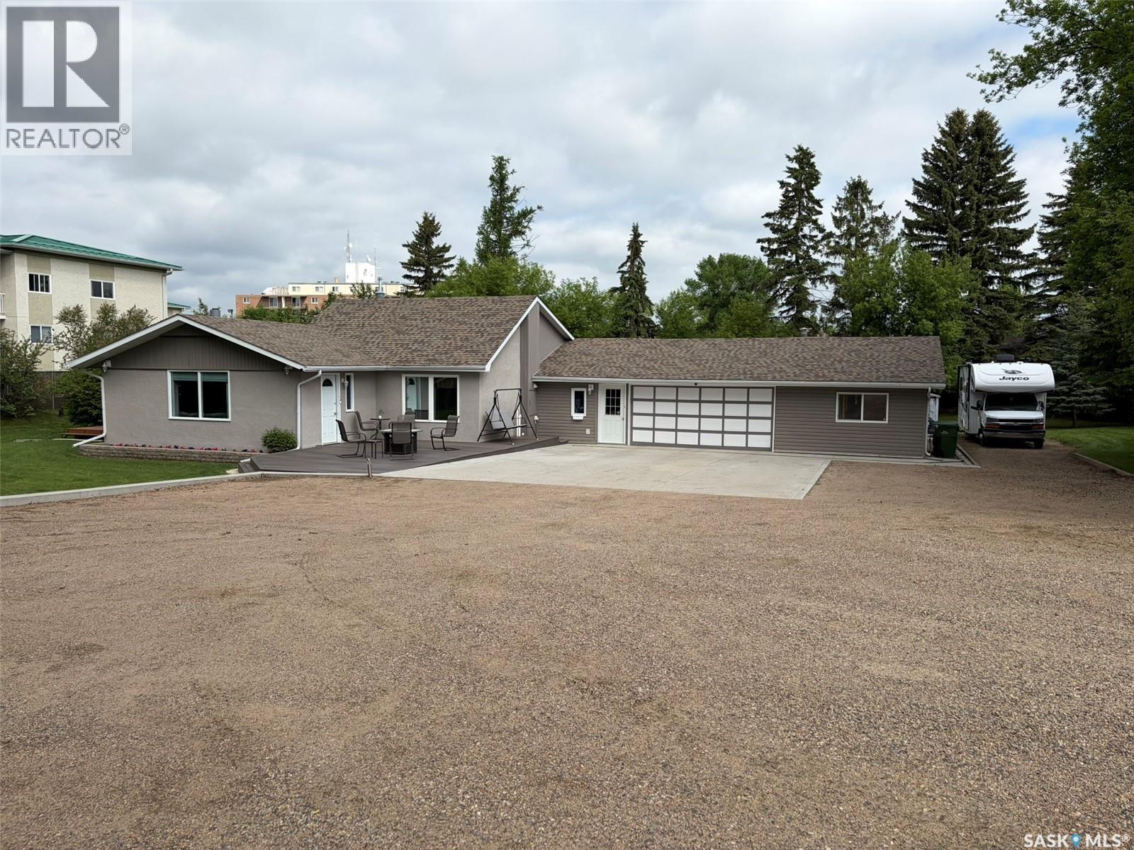 310 34th STREET W