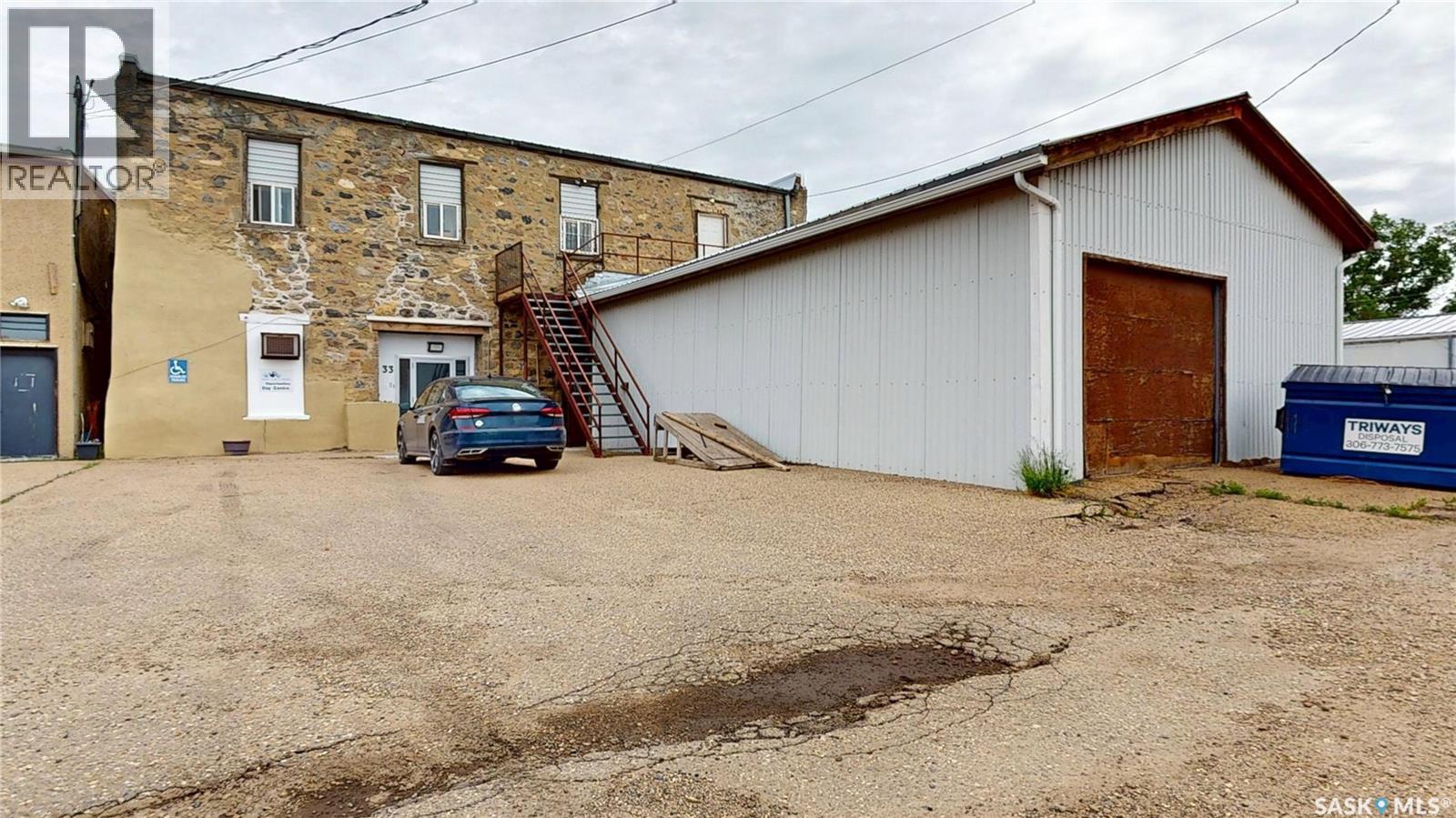 33-35 Pacific Avenue Property Photo 4