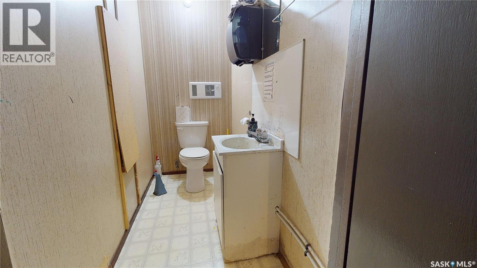 33-35 Pacific Avenue Property Photo 33