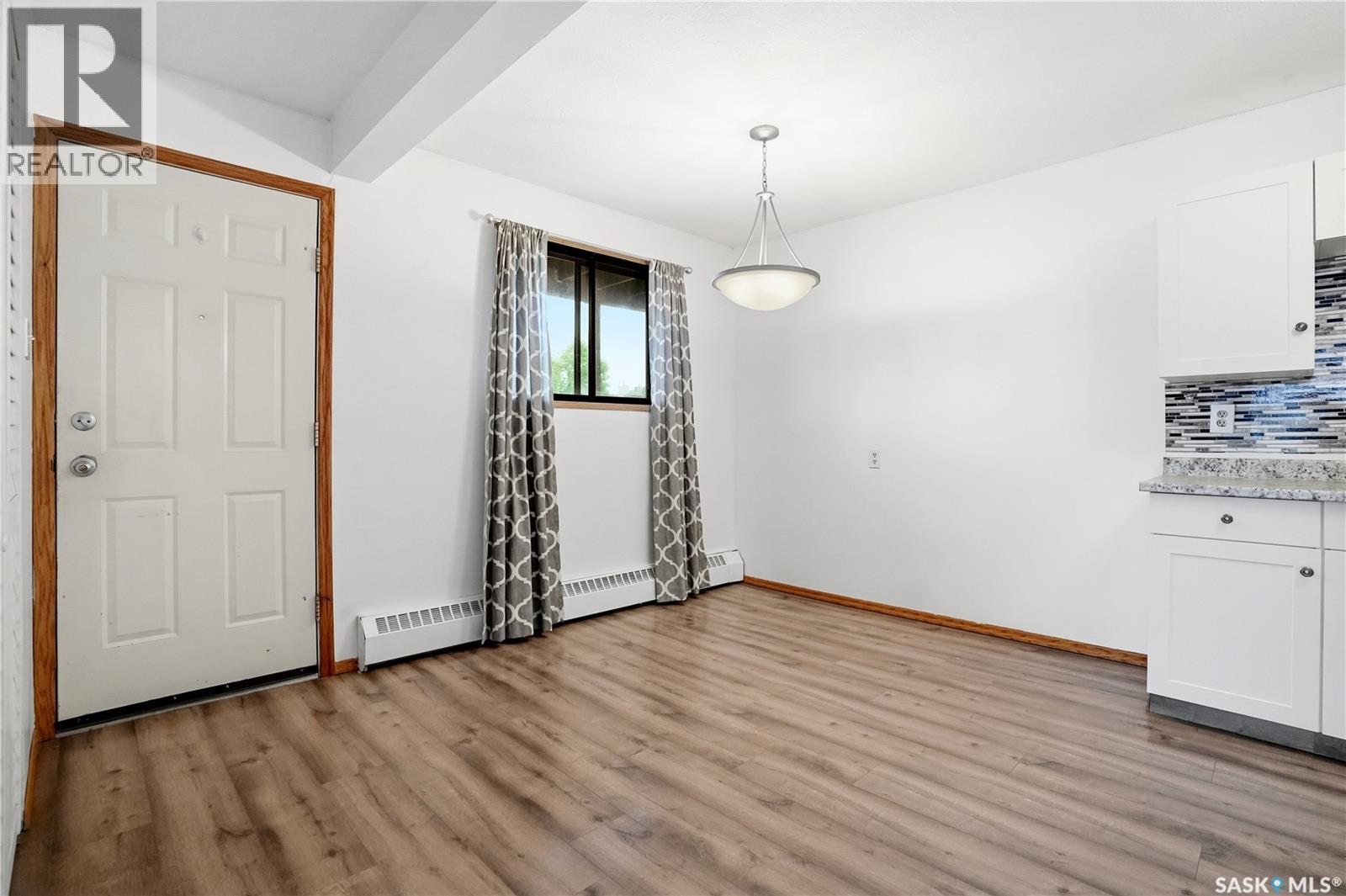 105 2511 Neff Road E Property Photo 2